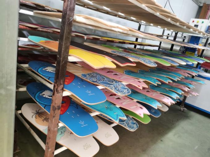 تصميم جديد بيع بالجملة 7 Ply Maple Land Cruiser سرفسكيت سكراتبورد الكبار 5